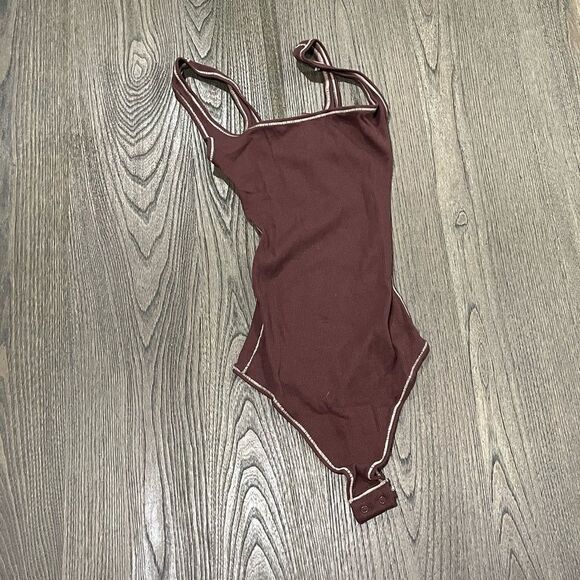 SKIMS Tops - NWT Skims Ribbed Stretch Cotton Bodysuit Chocolate Size XXS